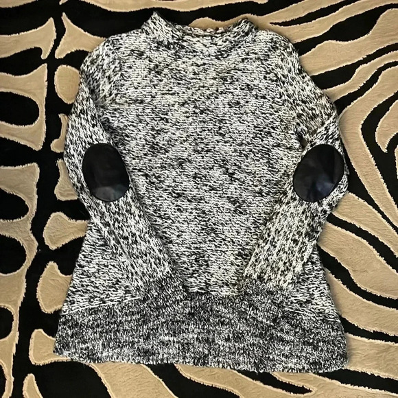 Ella Moss Sweater - Picture 1 of 4